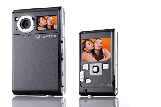 £50 for an Aiptek SeeMe HD Camcorder – capture those special moments in full HD & save 62% + FREE DELIVERY