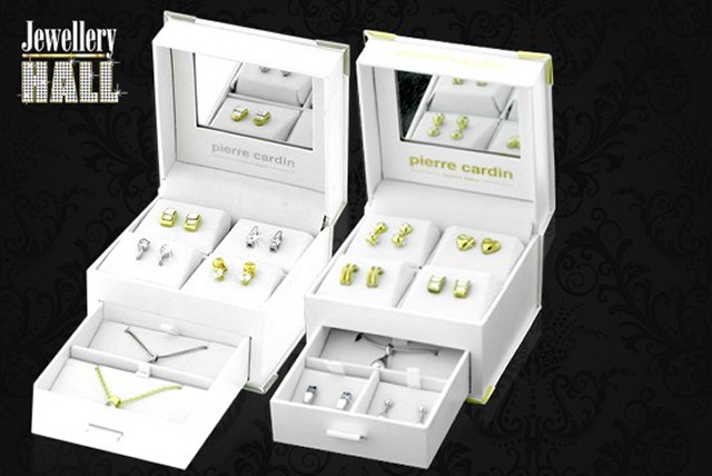 £24 instead of £99.99 for a choice of 2 Pierre Cardin jewellery sets from Jewellery Hall,– get some bling and save 76% 