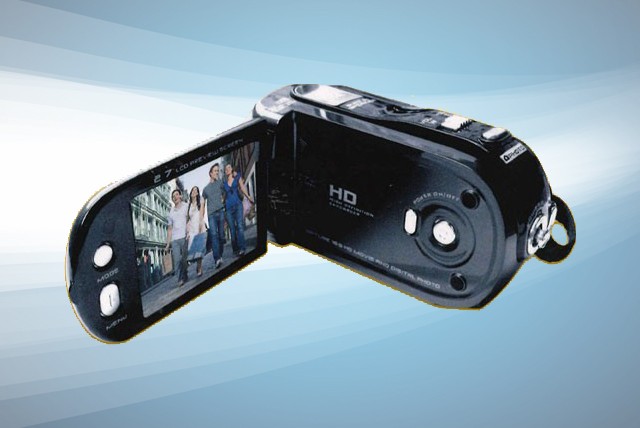£59 instead of £119.62 (from Vivacity Stores) for a 12MP HD Digital Camcorder with 8x digital zoom – unleash your inner Spielberg and save 51%