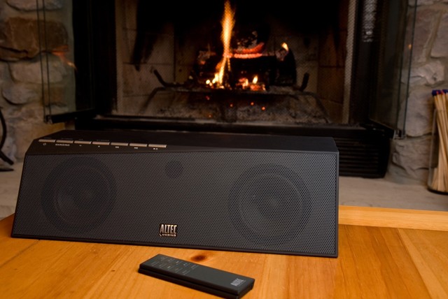 £69.99 instead of £149.99 for an Altec Lansing inMotion Air Speaker from Wowcher Stores - play your music wirelessly + FREE DELIVERY