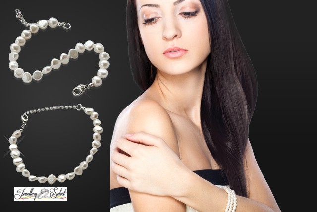 £5 instead of £39.95 (from Jewellery Select) for a freshwater pearl bracelet – get some gorgeous new arm candy and save 87%