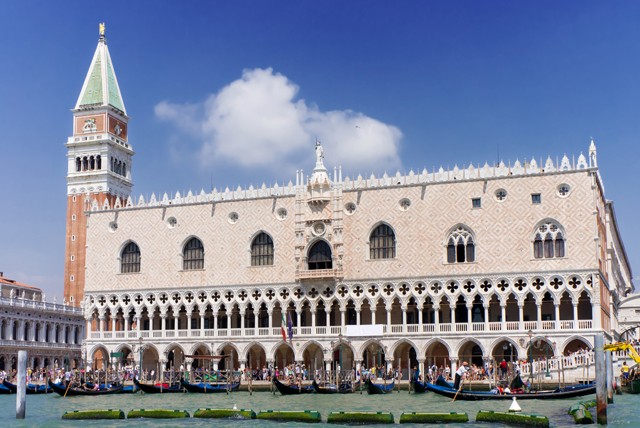 £209pp for a 2 night stay for 2 at the 4* Hotel Antony Palace in Venice inc. flights, or £249pp for 3 nights from Independent World Choice Holidays 