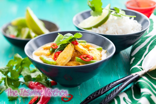 £12 instead of up to £26.40 for a 3 course Thai meal for 2 inc. starter, main, dessert & drink each at The Jasmine Kitchen, Aldgate - save up to 55%