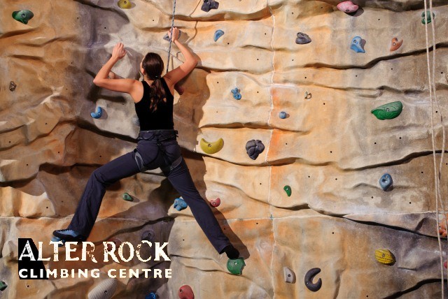 £19.99 instead of £50 for a 1 hour taster session for 4 people at Alter Rock Climbing Centre, Derby – save a rocking 60% 