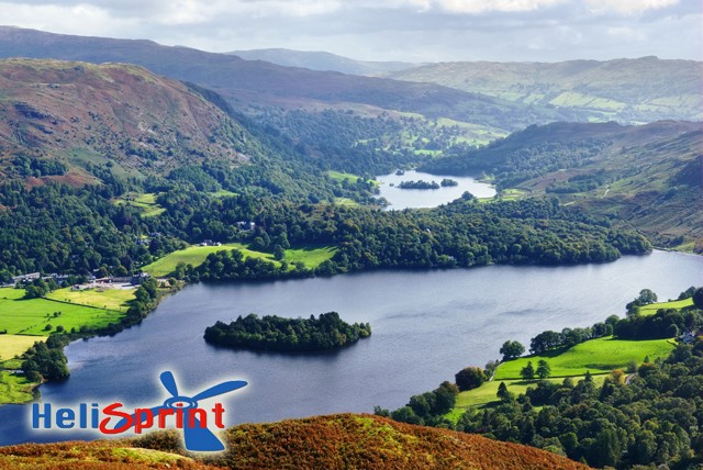 £59 instead of £110.38 for a 15 mile helicopter flight over West London & cream tea with Heli Sprint – enjoy splendid views and save 47%