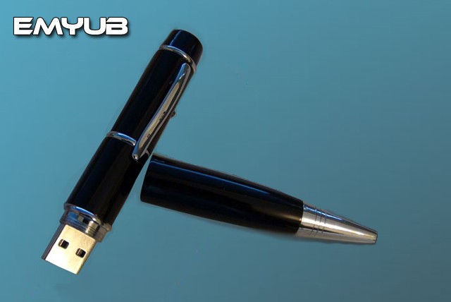 £14.99 instead of £44.99 (from Emyub) for a 32GB USB stick, pen and torch in one – get a handy gadget and save 67%
