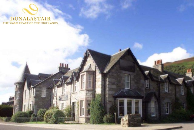 £99 instead of up to £190 for a 2 night stay for 2 with breakfast each morning and a bottle of wine at Dunalastair Hotel, Perthshire - save up to 48%  