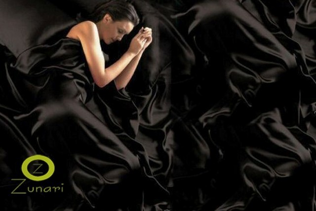 £16.99 instead of £29.99 (from Zunari) for a double satin bed set inc. duvet cover, sheet & 4 pillowcases or £19.99 for a king - save up to 43%