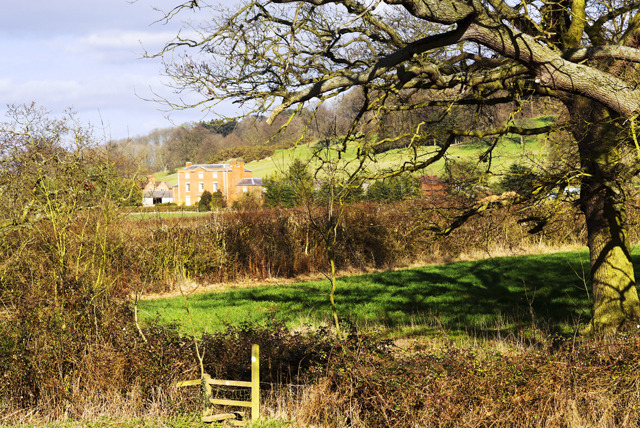 £119 instead of up to £204 for a 2 night Cotswolds stay for 2 inc. breakfast at Hatherley Manor Hotel - save up to 42%