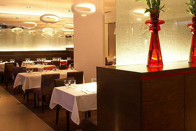£24 instead of £73 for 1kg of mussels & 2 glasses of sparkling wine each for 2 with The Larder Restaurant at Hilton Tower Bridge - save up to 67%