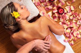 £12 instead of £30 for a 1 hour full body massage at Essence Hair, Lincoln - relax and save 60% 