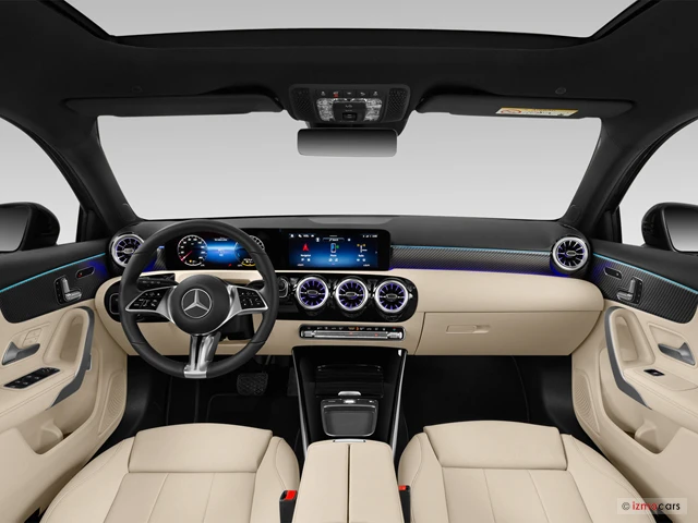 Neuf Mercedes-Benz CLASSE A à POITIERS chez Groupe Autosphere Poitiers