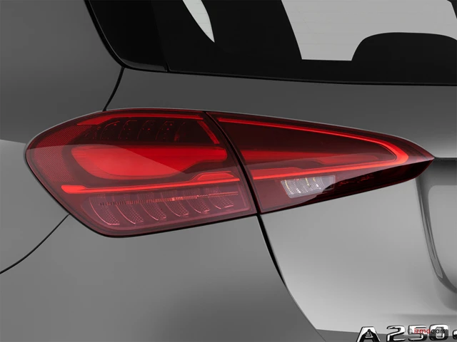 Neuf Mercedes-Benz CLASSE A à POITIERS chez Groupe Autosphere Poitiers