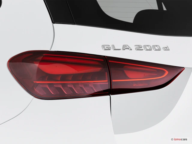 Neuf Mercedes-Benz GLA à POITIERS chez Groupe Autosphere Poitiers