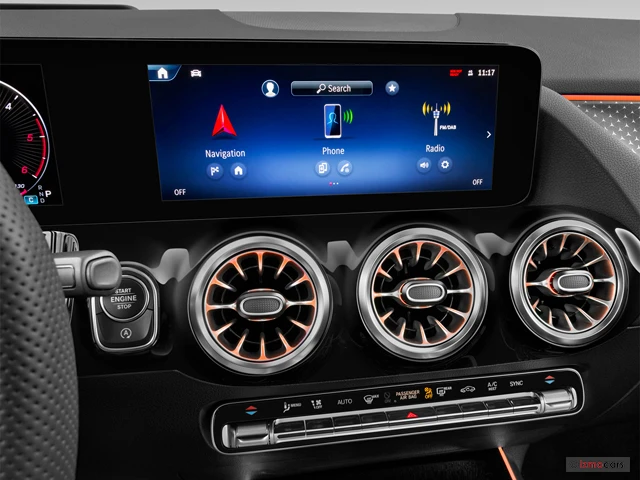 Neuf Mercedes-Benz GLA à POITIERS chez Groupe Autosphere Poitiers