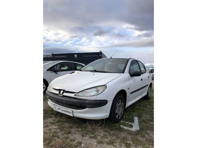 Voiture 3 places arrière Clearance