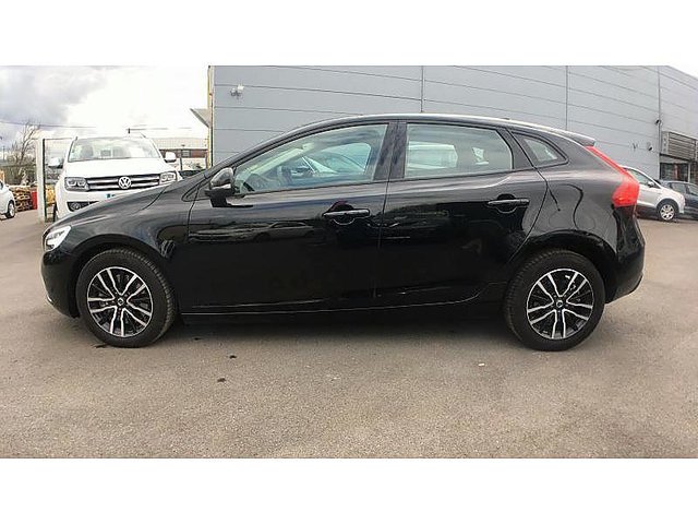 volvo v40 d2 adblue 120ch momentum geartronic occasion volvo v40 d2 adblue 120ch momentum geartronic occasion