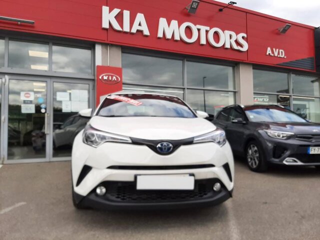 TOYOTA C-HR en stock autour de Bourgoin-Jallieu