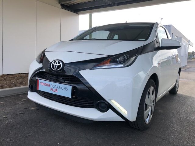 Toyota Aygo 1 0 Vvt I 69ch X Play 3p Occasion He11 61988