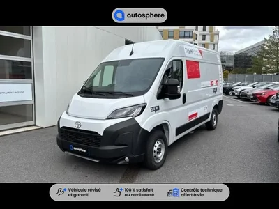 Démonstration Toyota Proace Max à  Nanterre, chez LEXUS NANTERRE