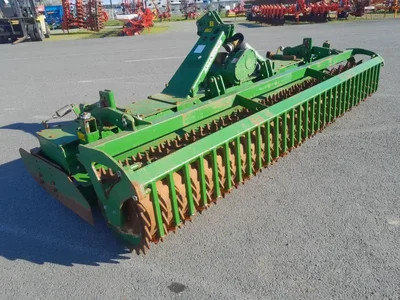 Occasion Amazone KG4000 SUPER cultimix à ANTIGNY chez Groupe OUVRARD