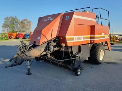Occasion New Holland 4880 à ANTIGNY chez Groupe OUVRARD