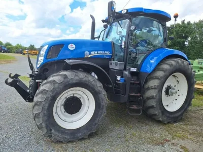 Occasion New Holland T7-220PC-SW à ANTIGNY chez Groupe OUVRARD