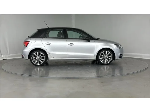 Occasion Audi A1 Sportback à ENGLOS chez RENAULT | ENGLOS