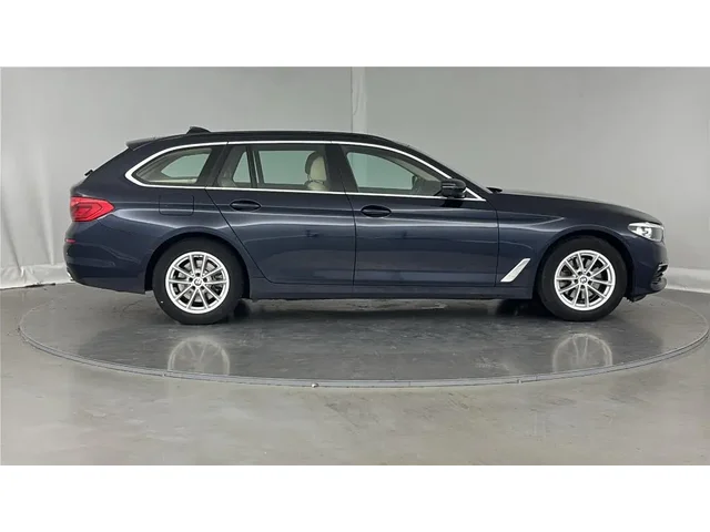 Occasion Bmw Série 5 Touring à Villemomble chez DACIA VILLEMOMBLE