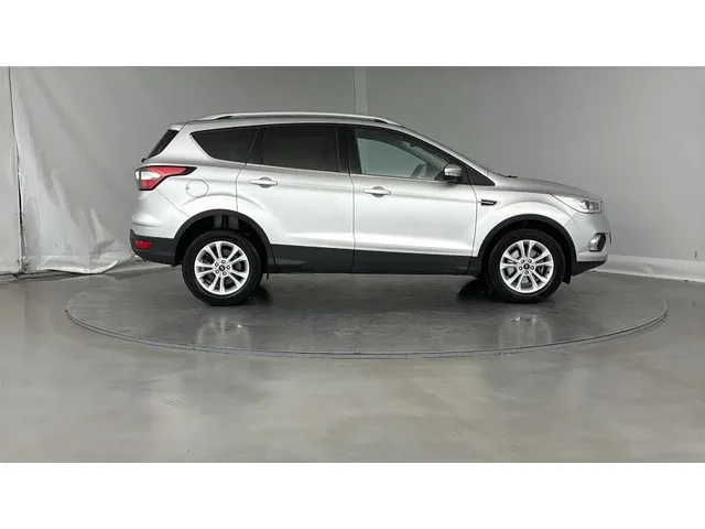 Occasion Ford Kuga à ENGLOS chez RENAULT | ENGLOS