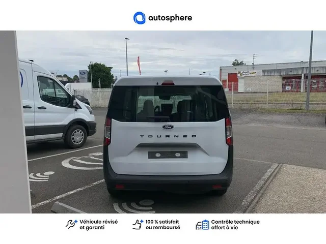 Démonstration Ford Tourneo Courier à PETITE-FORET chez FORD VALENCIENNES