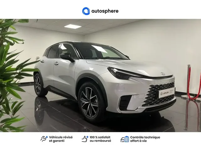 Démonstration Lexus Lbx à CHAMPAGNE AU MONT D'OR chez Toyota Lyon Nord 