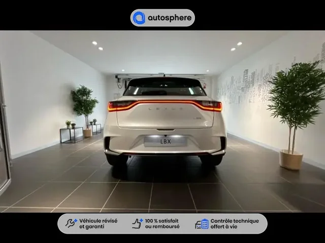Démonstration Lexus Lbx à CHAMPAGNE AU MONT D'OR chez Toyota Lyon Nord 
