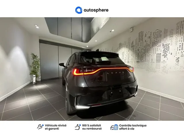 Démonstration Lexus Lbx à  Nanterre, chez LEXUS NANTERRE