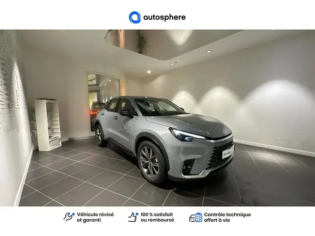 Démonstration Lexus Lbx à  Nanterre, chez LEXUS NANTERRE