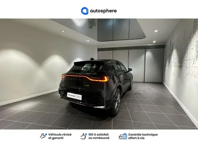 Démonstration Lexus Lbx à  Nanterre, chez LEXUS NANTERRE