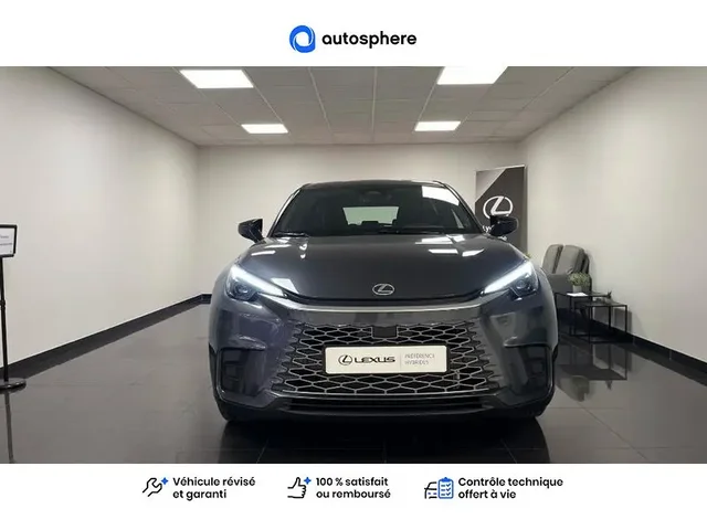 Démonstration Lexus Lbx à CHAMPAGNE AU MONT D'OR chez Toyota Lyon Nord 