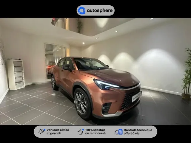 Démonstration Lexus Lbx à  Nanterre, chez LEXUS NANTERRE