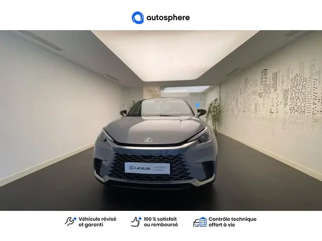 Démonstration Lexus Lbx à  Nanterre, chez LEXUS NANTERRE