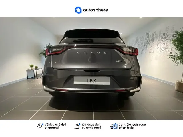 Démonstration Lexus Lbx à CHAMPAGNE AU MONT D'OR chez Toyota Lyon Nord 
