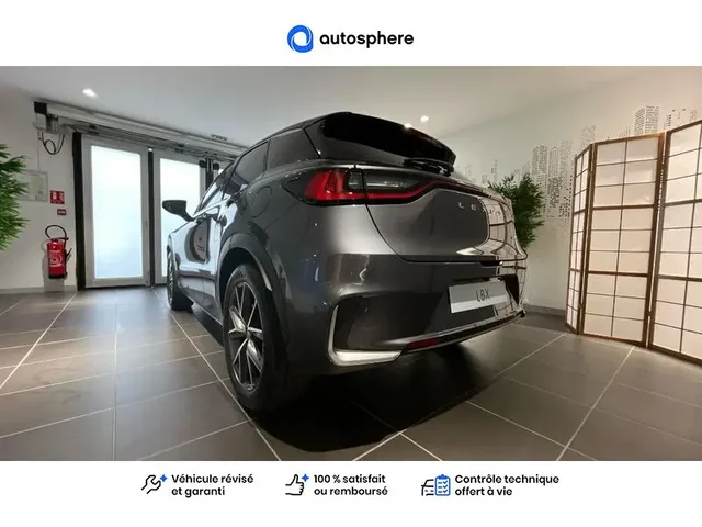 Démonstration Lexus Lbx à CHAMPAGNE AU MONT D'OR chez Toyota Lyon Nord 