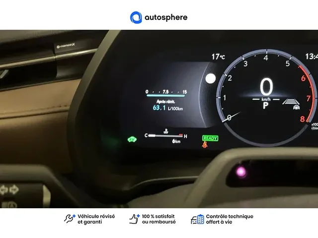 Démonstration Lexus Lbx à CHAMPAGNE AU MONT D'OR chez Toyota Lyon Nord 