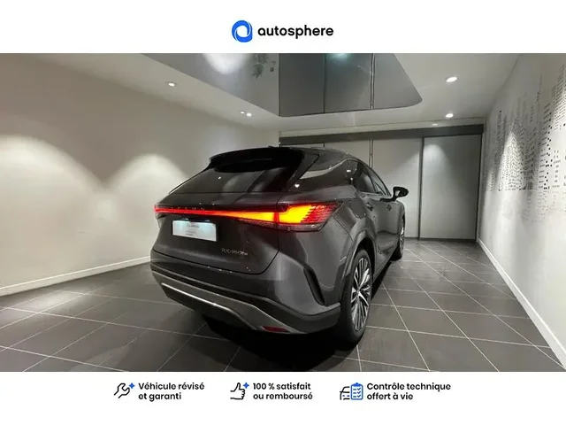 Démonstration Lexus Rx à  Nanterre, chez LEXUS NANTERRE