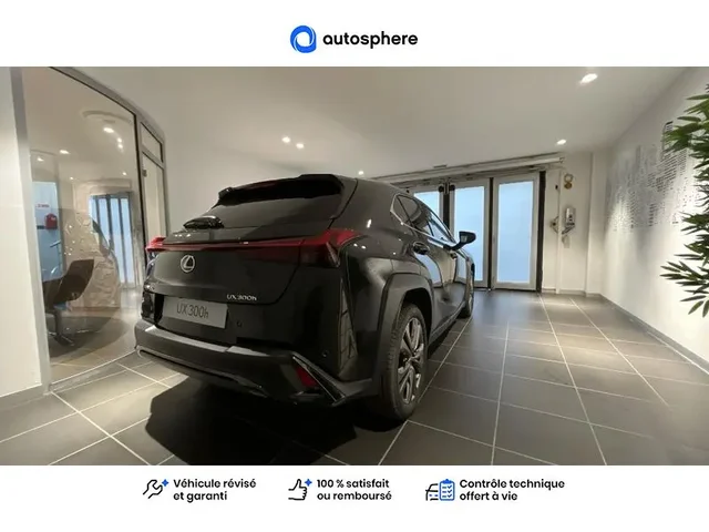 Démonstration Lexus Ux à CHAMPAGNE AU MONT D'OR chez Toyota Lyon Nord 