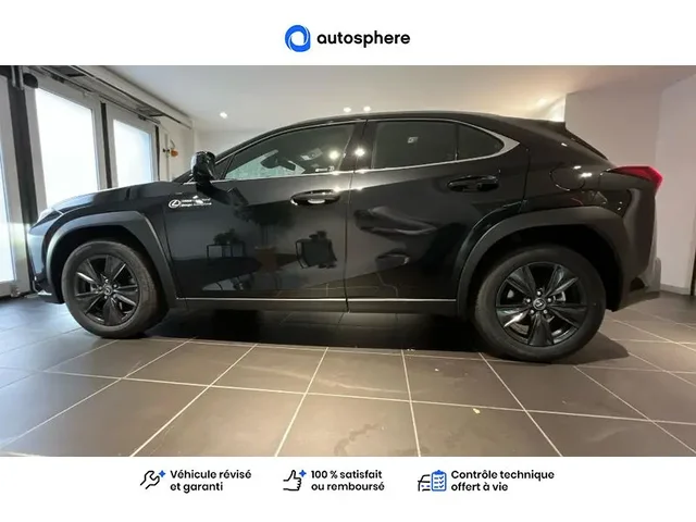 Démonstration Lexus Ux à CHAMPAGNE AU MONT D'OR chez Toyota Lyon Nord 