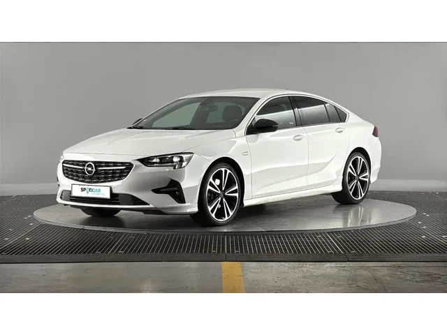 Occasion Opel Insignia Grand Sport à Clermont-Ferrand chez Citroën Clermont-Ferrand
