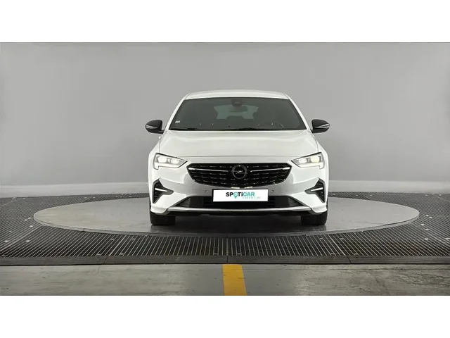Occasion Opel Insignia Grand Sport à Clermont-Ferrand chez Citroën Clermont-Ferrand