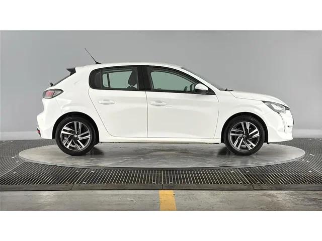 Occasion Peugeot 208 à Annemasse chez RENAULT | ANNEMASSE