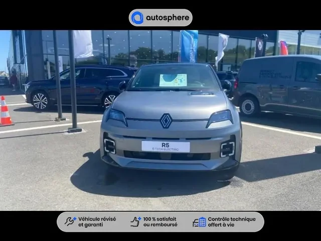 Démonstration Renault 5 à CRETEIL chez RENAULT | CRETEIL