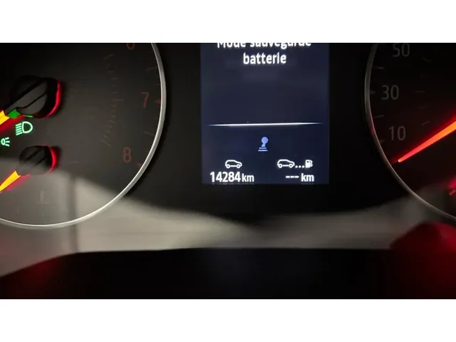 Occasion Renault Clio à MAGENTA chez RENAULT | EPERNAY & SEZANNE